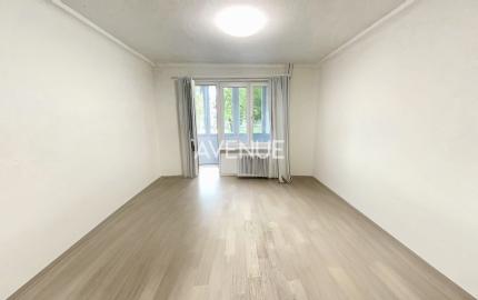 AVENUE | 1,5 izb. byt, 1NP, loggia smerom do parku, Ružinov