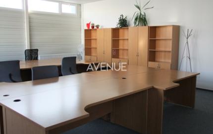 AVENUE | obchod-skladový priestor s chladiacim boxom, BA III