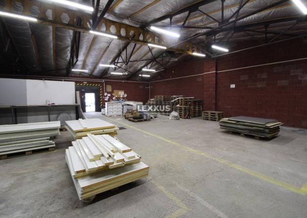 PRENÁJOM - zateplená skladová hala v skladovom areáli, Bernolákovo