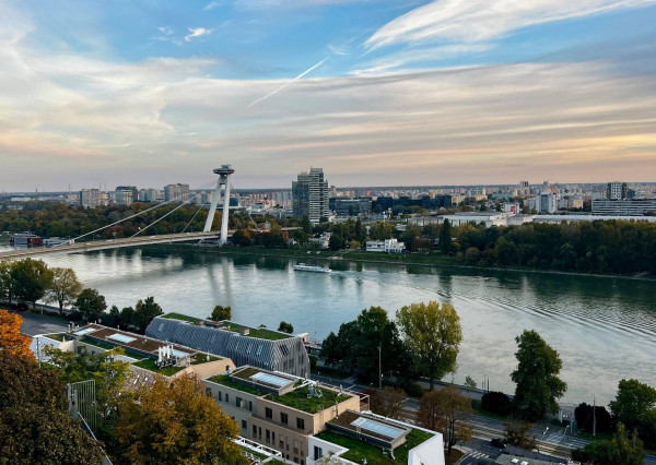 AVENUE | nový, krásne zariadený byt, s terasou, Vydrica, BAI