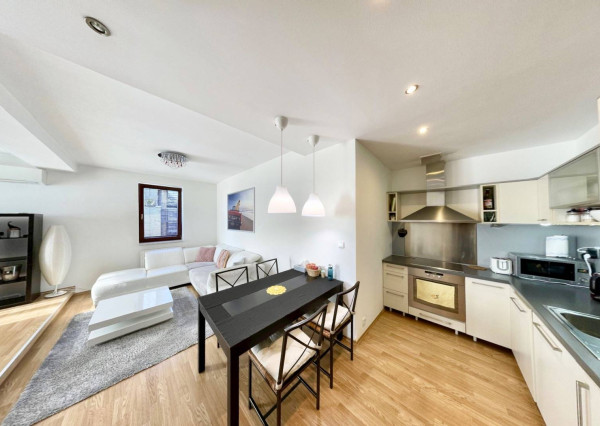 AVENUE | krásny zariadený 55m2 byt s balkónom, parkovacie miesto, BA I