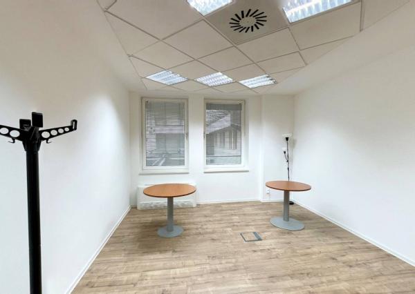 AVENUE | reprezentatívne kancelárie pri Hviezdosl. nám, balkóny, BA I