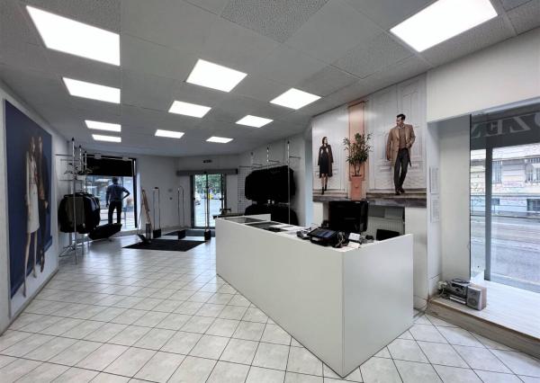 AVENUE | obchodný priestor, veľké výklady na frekventovanú ulicu, BA I