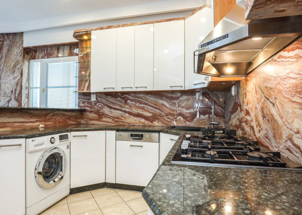 AVENUE | 4i PENTHOUSE s veľkou terasou, BA IV., Matejkova ul., 250 m2