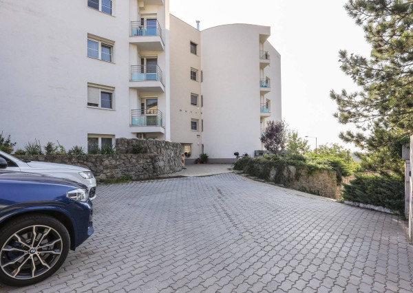 AVENUE | 4i PENTHOUSE s veľkou terasou, BA IV., Matejkova ul., 250 m2