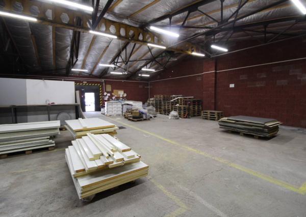 PREDAJ - obchodno - skladový areál, Bernolákovo.