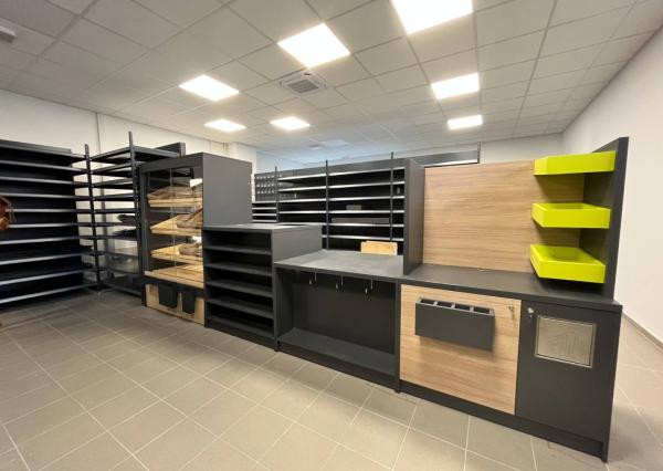 AVENUE | obchodný priestor v novostavbe, Trenčín.