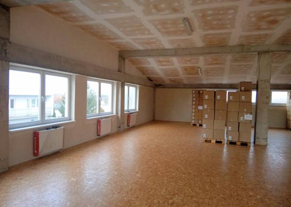 AVENUE | Nebytové priestory po rekonštrukcii v obci Veľké Leváre.