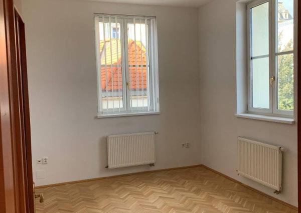 AVENUE | reprezentačné kancelárske priestory s parkovaním, BA I.