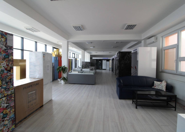 PRENÁJOM - obchodný priestor, open space, v novostavbe, Račianska