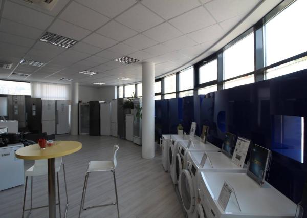 PRENÁJOM - obchodný priestor, open space, v novostavbe, Račianska