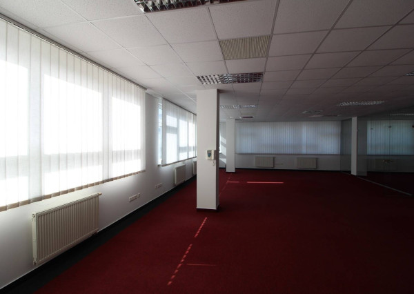 PRENÁJOM - reprezentatívny, nebytový-kancel. priestor, BA II