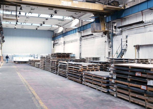 AVENUE I skladová hala v uzavretom stráženom areály, Senec.