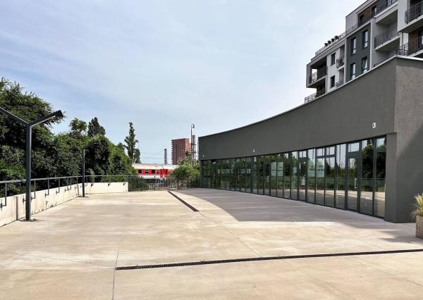 AVENUE | obchodný priestor v novostavbe, Nové Mesto.