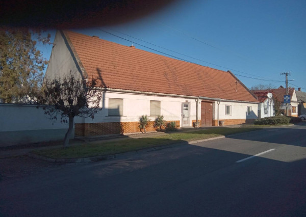 AVENUE | RD - vidiecka usadlosť, pôvodný stav, Moravský svätý Ján.