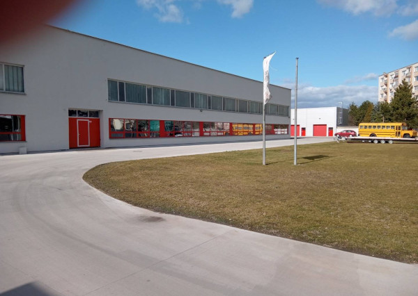 PRENÁJOM, skladové priestory v zateplenej, vykurovanej hale, Báhoň.