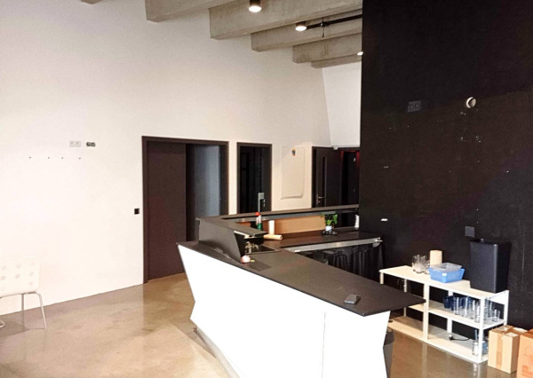 AVENUE I nebytový priestor v stráženom výrobno-skladovom areály, BA III