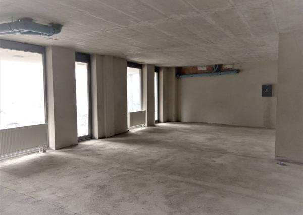 AVENUE | administratívne /obchodné/ priestory v novostavbe, Petržalka.