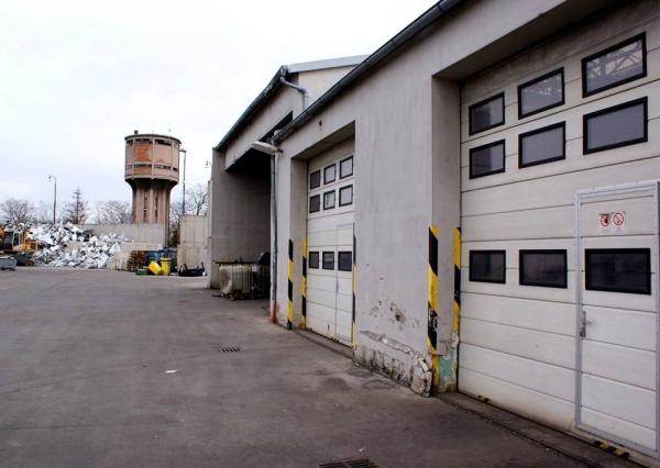 PREDAJ - výrobno-skladový areál s administrat. budovou, Senec.