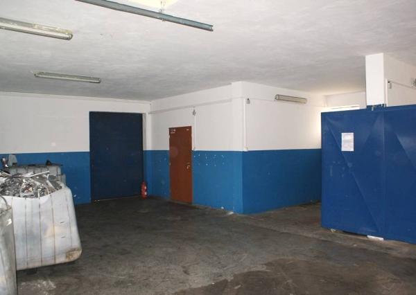 PREDAJ - výrobno-skladový areál s administrat. budovou, Senec.