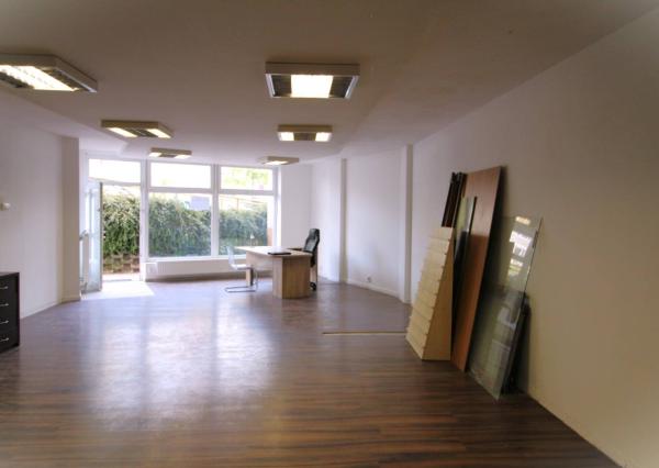 AVENUE | obchodný priestor, Karlova Ves.