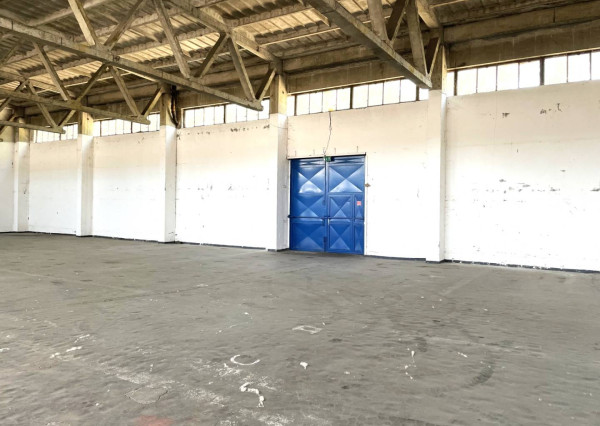 AVENUE |  skladová hala v stráženom areály, Ružinov.