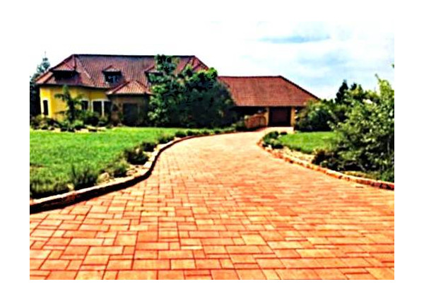 AVENUE | exkluzívna vidiecka rodinná usadlosť zameraná na chov koní, Lučenec.