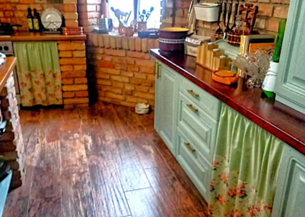 AVENUE | exkluzívna vidiecka rodinná usadlosť zameraná na chov koní, Lučenec.