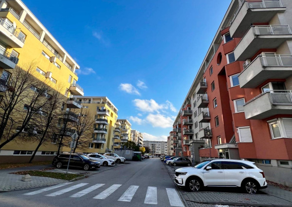 AVENUE | priestranný 4izb byt, balkón, garáž, kobka, novostavba, BA II