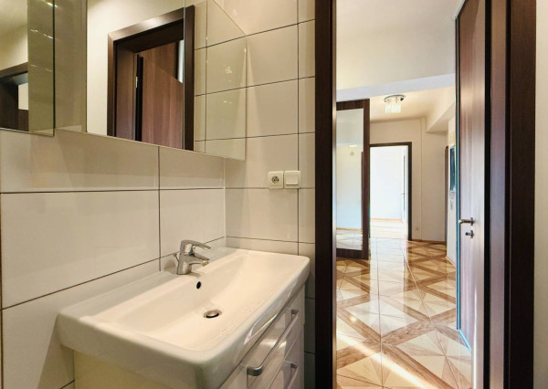 AVENUE I PRENÁJOM, slnečný a priestranný 2i byt v Starom Meste, BA I