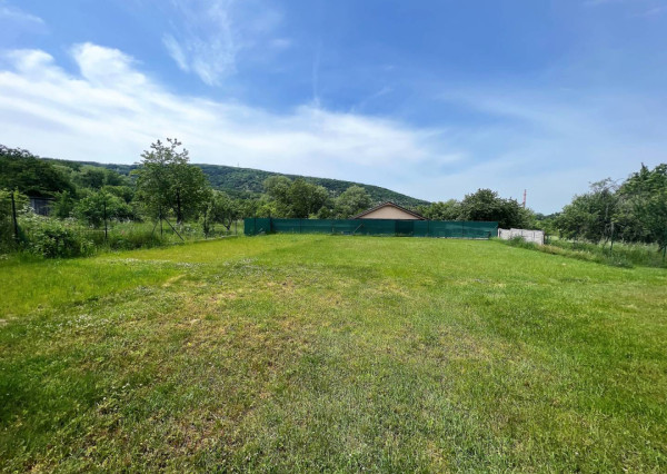 AVENUE | 7á pozemok v nádhernom prostredí, so SP, BA- Dúbravka