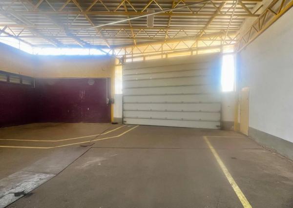 AVENUE | komfortná skladová hala s parkovaním v areáli, Pod. Biskupice