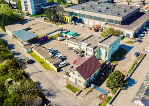 AVENUE | komfortná skladová hala s parkovaním v areáli, Pod. Biskupice