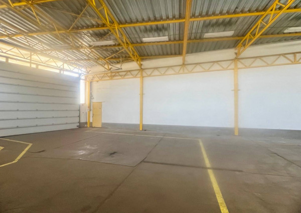 AVENUE | komfortná skladová hala s parkovaním v areáli, Pod. Biskupice