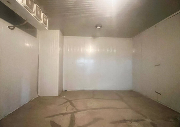 AVENUE | komfortná skladová hala s parkovaním v areáli, Pod. Biskupice