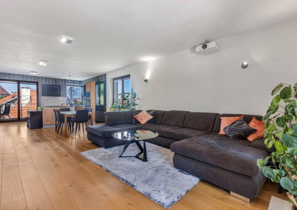 AVENUE | Veľkorysý 8-izbový rodinný dom s bazénom na Zvončekovej ul.