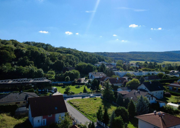 AVENUE | unikátny nízkoenergetický dom, krásne prostredie, 10 km od BA