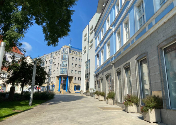 AVENUE | moderné tiché kancelárie na Hrbanovom nám., BA I