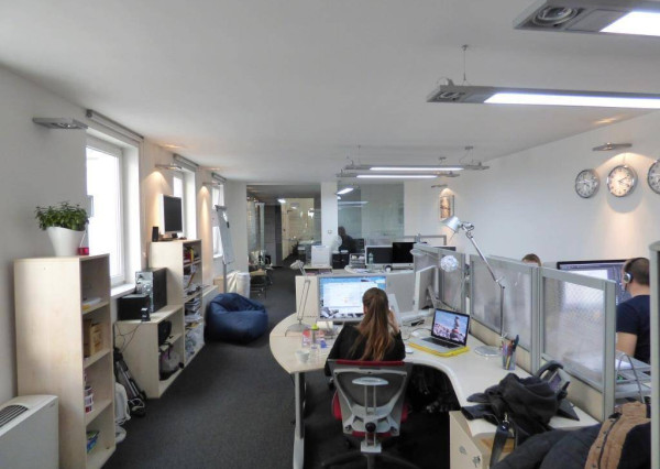 AVENUE | moderné tiché kancelárie na Hrbanovom nám., BA I