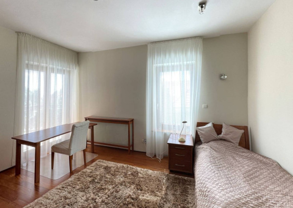 AVENUE | 7-izb. vila, v krásnom prostredí, bazén, sauna, dvoj-garáž