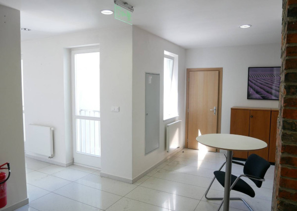 AVENUE | moderné kancelárie, krásny výhľad, balkóny, BA I