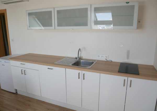 AVENUE | moderné kancelárie, krásny výhľad, balkóny, BA I