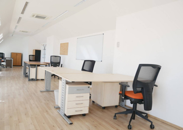 AVENUE | moderné kancelárie, krásny výhľad, balkóny, BA I