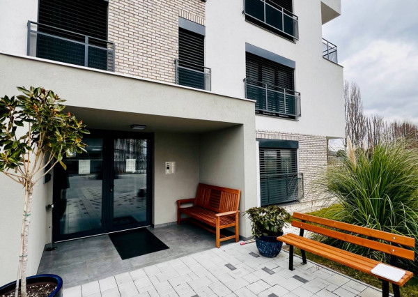 AVENUE | krásny zariadený apartmán, termálne kúpalisko, Dun. Streda