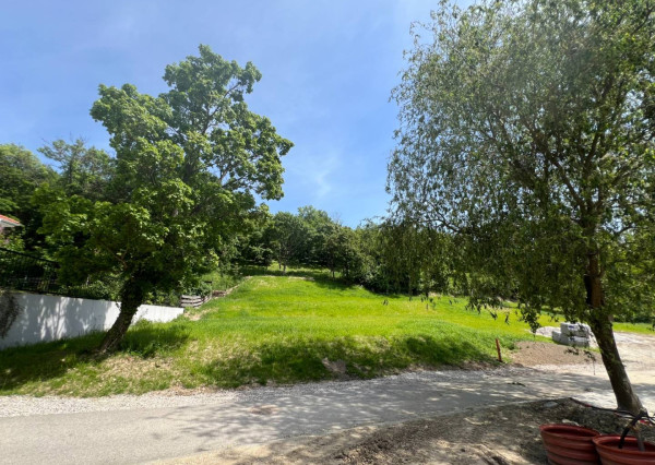 AVENUE | Slnečný stavebný pozemok 700m2 KOLIBA