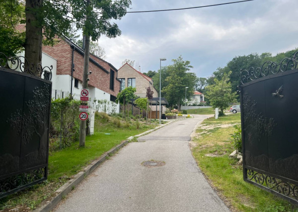 AVENUE | Slnečný stavebný pozemok 700m2 KOLIBA