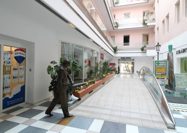 AVENUE | pekná zariadená kancelária, recepcia, BA - Staré Mesto