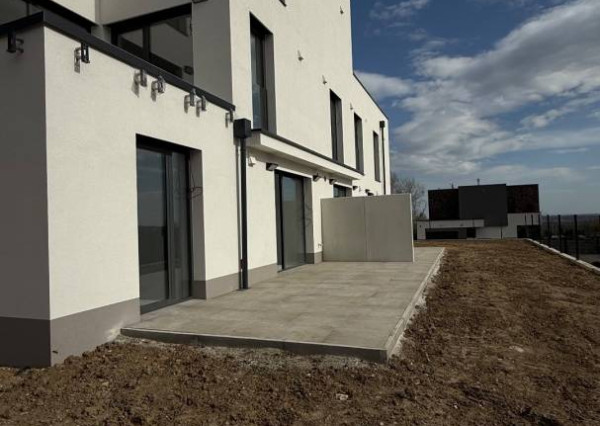 AVENUE | predaj moderný 3 izbový byt s predzáhradkou, Staré Grunty