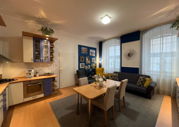 AVENUE | Staromestský štýlový 5i byt v Starom Meste - Kozia ul.