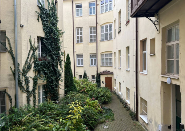 AVENUE | Staromestský štýlový 5i byt v Starom Meste - Kozia ul.